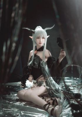 女王俱乐部的圣水调教_蓝光免费在线播放